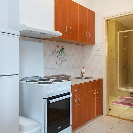 Cherry Pick Apartment *